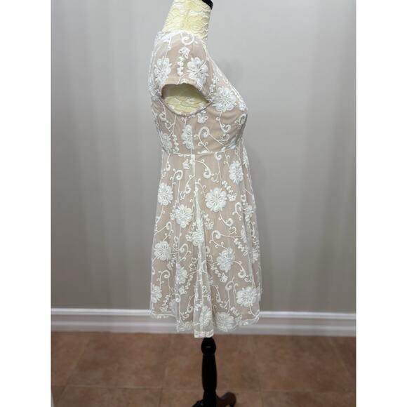 Forever 21 Medium Floral Lace Dress Fit & Flare Ivory Lace Coquette Low Cut Mini - Picture 2 of 13